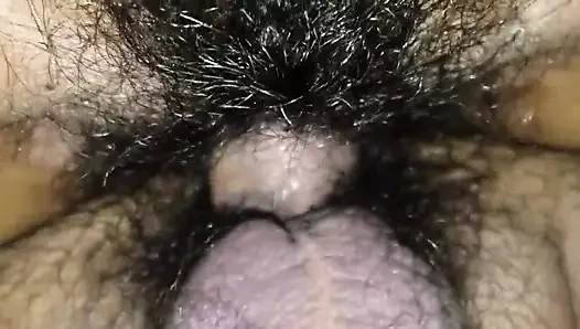 Ateşli amcıklı ateşli evli kadın kocası tarafından sikiliyor