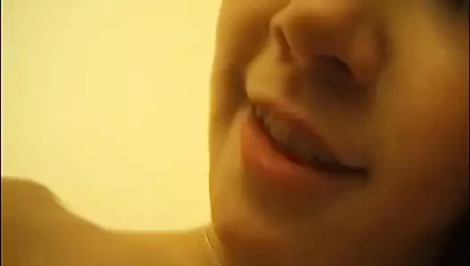 Güzel memeli esmer dominika'nın muhteşem cinsel performansı