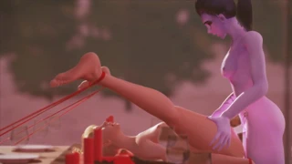 Mercy, dul kadının futa horoz toplarını derinden alır