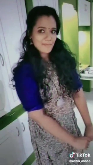 Seksi sürtük karısı... kya maal hai mast....