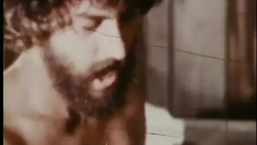 Atomik sarışın nostaljik piliç pornosu