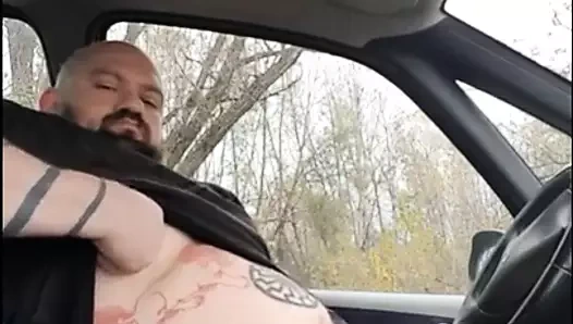 tombul araba masturbasyon