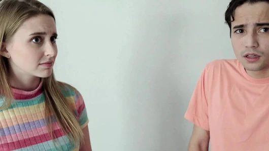 Siki çok büyük, sadece onu görmek istiyorum - Sert Aşk Üçlü