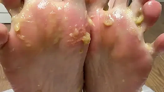 Hotkinkyjo ayakları, amcık ve muz ezme - hkjsexy
