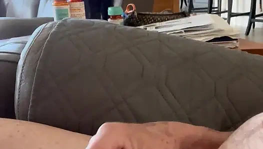 Küçük yumuşak penis mastürbasyonu