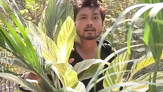 Chote Bhai ne dekh liya Nokrani ki choot lete hue father ko