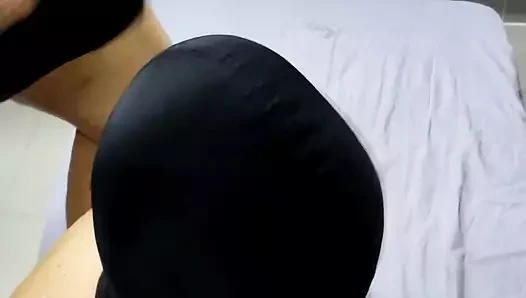 Öğrenci öğretmeni memnun ediyor ve üniversitede iyileştirilmiş not