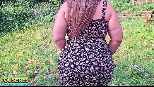 PROSTITUTA É PEGA NA FLORESTA E FODIDA
