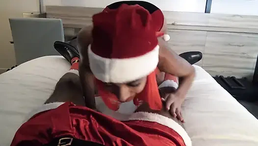 Carmen şekerini alıyor