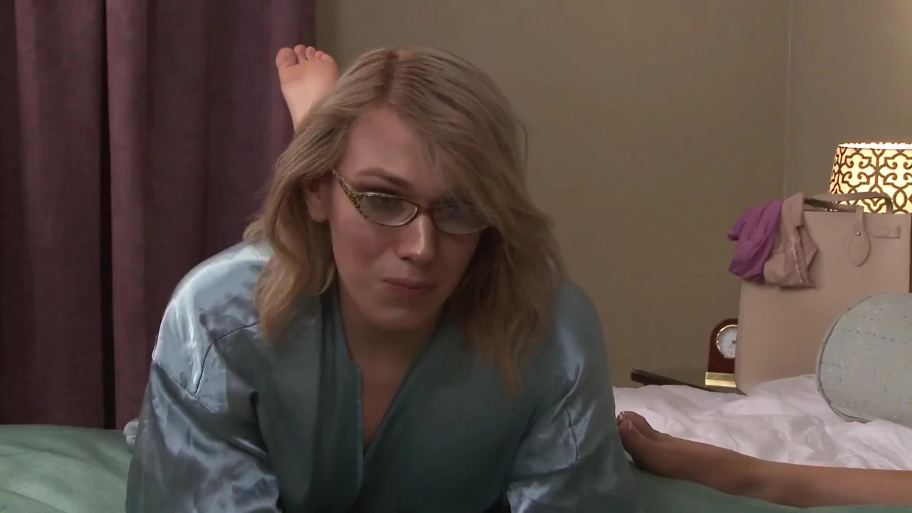 TS Blondes Have More Fun-scene 1_ts Blondes Crave Cock