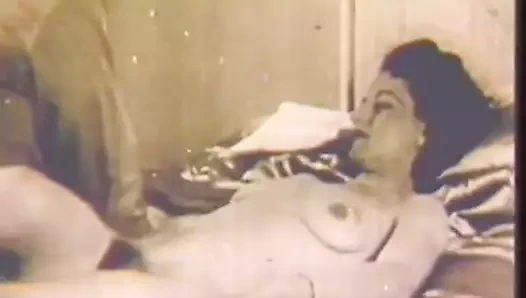 Doktor sıcak kızı lanet yardımı ile iyileştirir (1940'larda vintage)