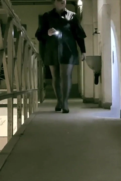 Dominatrix sahibe April - hücre 45 Nisan hapishanesi - bölüm 3