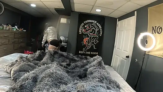 Kızgın üvey anne Kayleigh Reid sikiliyor