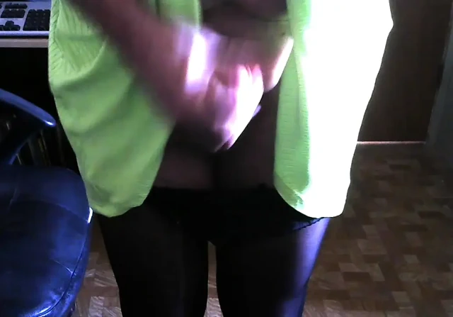 ma belle petite robe verte si vous aimer met un commentaire mes amis-es