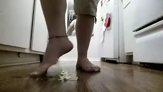 Yumurta ezmek ırksal aşağılama ezmek