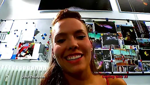 Ggg - Büyük Memeli Oyuncu Seçmeleri Sürtükler Sert Sikiş Için Genişliyor