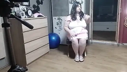 Kalın SSBBW kendini azgın gösteriyor