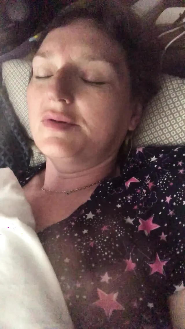 Sikiş. Sikiş! Sikiş!! Lanet olsun orgazm çok yoğundu!