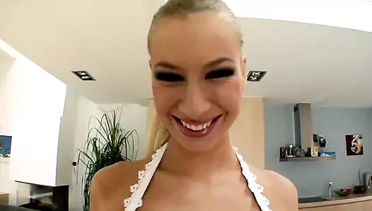 Angelina Cole'un boğma buz için büyük göt deliğinden özel