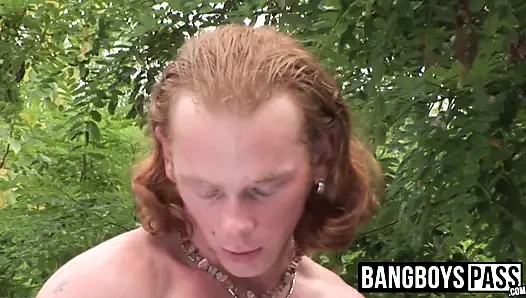 kinky teen göt dövülerek tarafından zencefil damızlık süre röntgenci izlemek