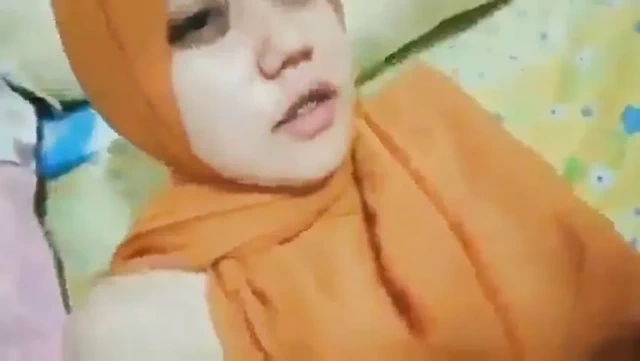 Hint muslim çıplak kedi