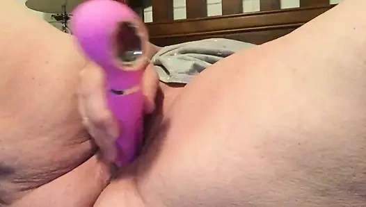 Bbw eş ile oyuncaklar