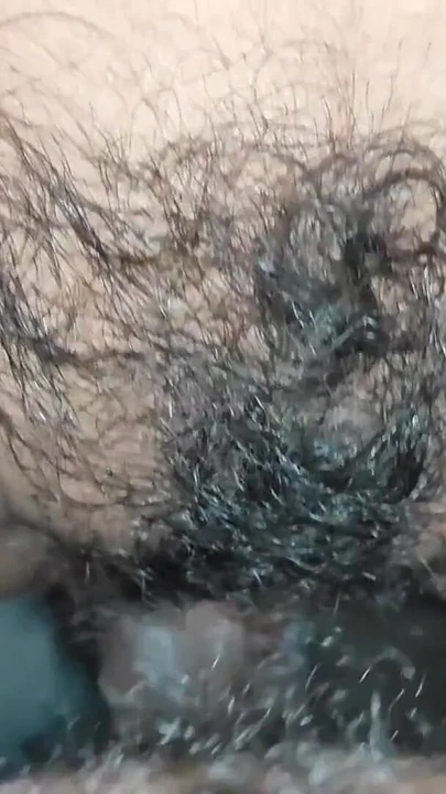 Эмоциональный момент из "Первый раз трахаю эту маленькую подругу Аарши, часть 4"