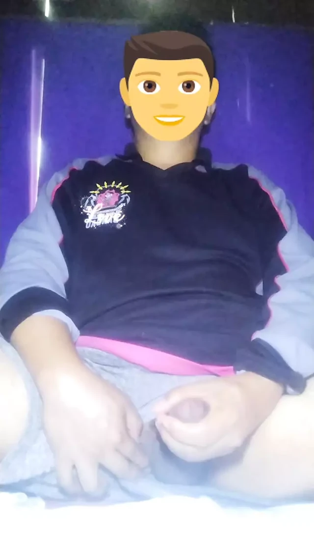 Delicious Pinoy Policemen Great Handjob