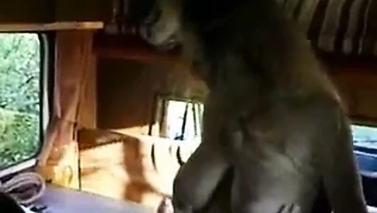 raffaella dans le camping car