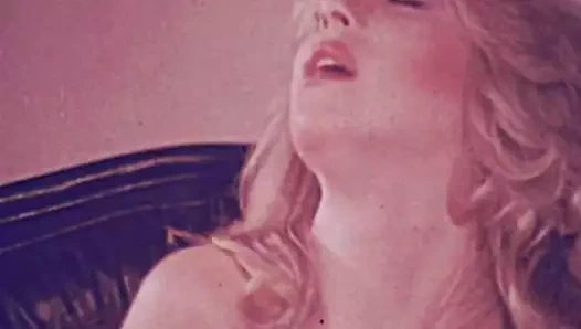 Kapak kızı cg 8 - sarışın döküm kanepe desiree vincent