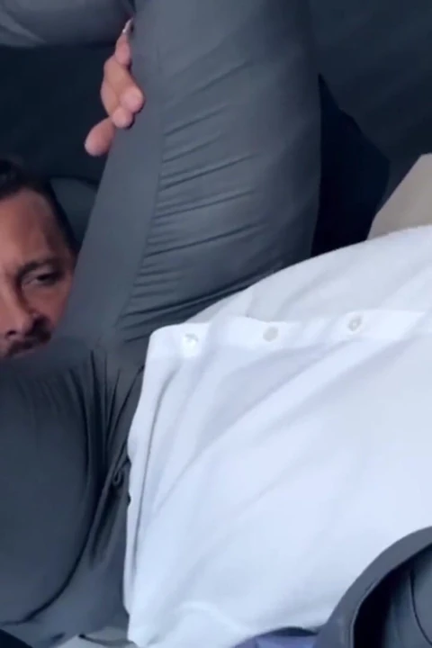 Menatplay - dedektif Frank Valencia anal ken summers ile sikişiyor