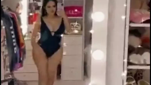 CHUKA02 - Shirley Alegre 2166t