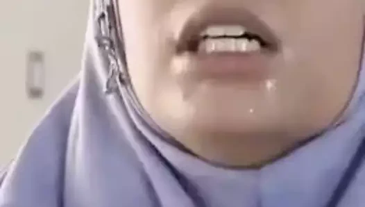 Sert çekirdekli chudai