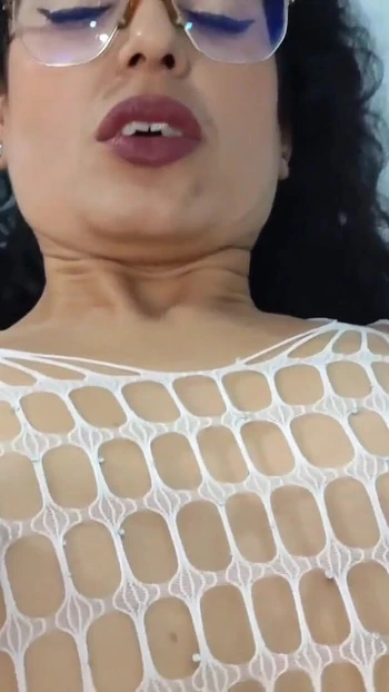 Падающий челюсти момент из "Женщину трахает ее доктор No988, часть 1 Доктор Приключение"