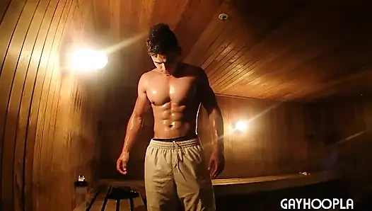 Jerry Cabrera sünnetsiz yarağını sıvazlıyor