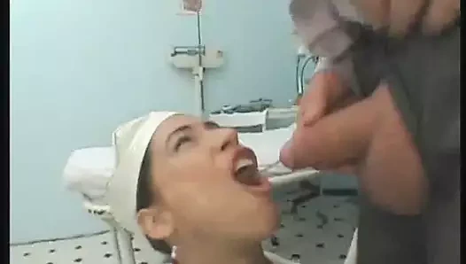 Doktor ve hemşire oyun zamanı