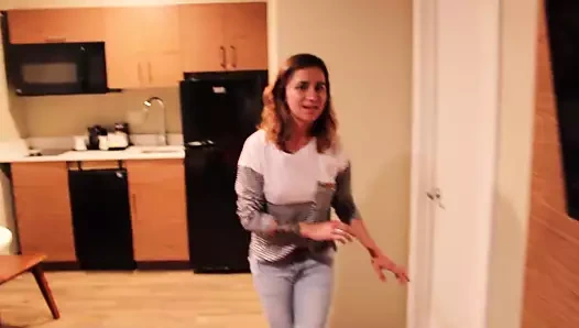 Muhabir kız Sophie beslenmek için aday gösterildi