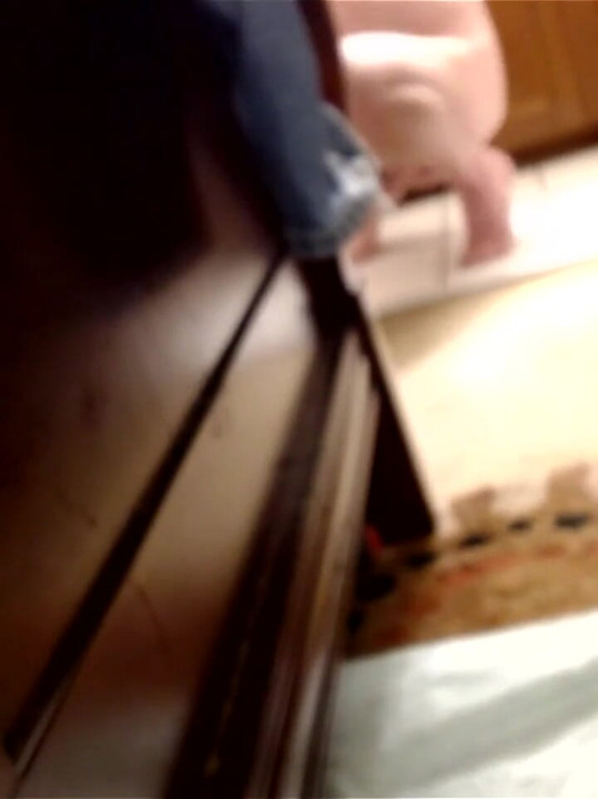 Üvey babasının götünde büyük dildo
