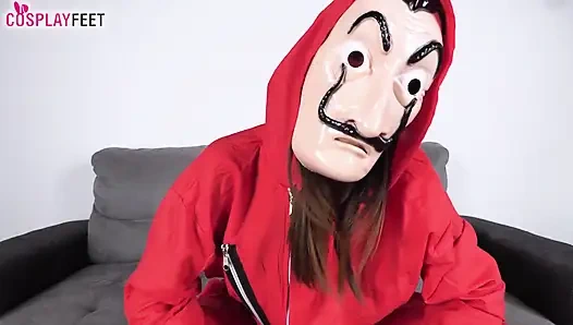 Ateşli hatun ayakla azdırıyor