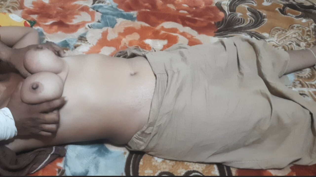Kayınpeder ve gelinin yasa dışı ilişkisi, seks videosu, kayınpeder kayınpeder yağ masaj odasında gelini tek başına sikiyor