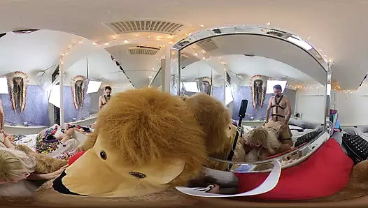 SARıŞıN KıZ 360 GECE - EN IYI SANAL GERÇEKLIK DENEYIMI