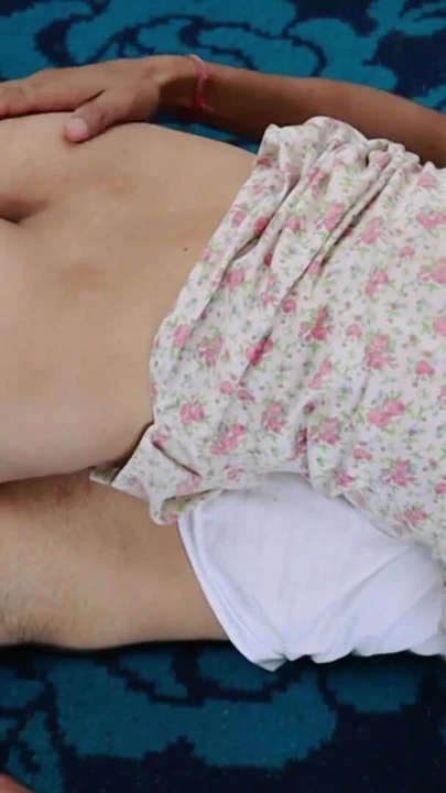 Soteli pyasi ma ne rat me chudai krvayi apne damad se Hintli ateşli aile seksi desifilmy45 | Klip 1
