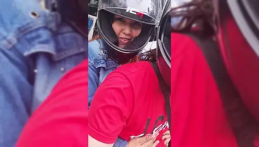 Arkadaşım otel odama geldi çünkü erkek arkadaşı onu becermiyor