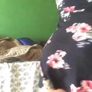 Mi mama moviendo el culo