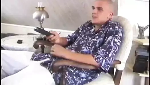 Bobby altın kriko kapalı