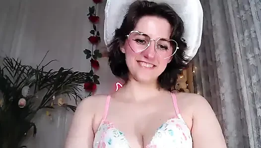 Seksi edepsiz Paskalya kamera gösterisi