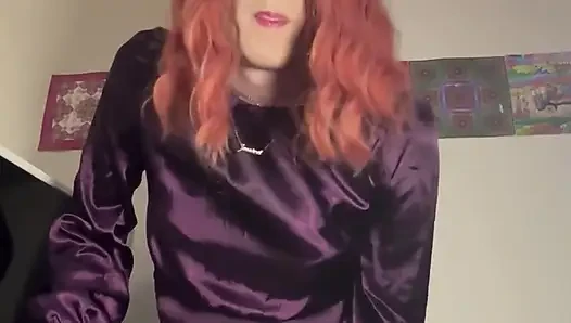 Jess Silk dildoya biniyor