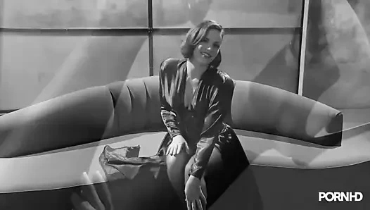 Bobbi starr seni bir tanrıça olarak kızdırıyor