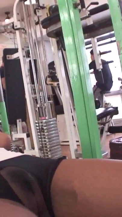 Незабываемый момент из "АЗИАТСКОГО ГЭНГБЭНГА, УНИЧТОЖАЮЩЕГО ЭТУ КРАСИВУЮ ЮНУЮ КИСКУ С КРИМПАЕМ"