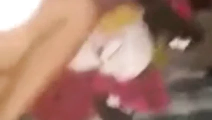 Indain adam karısını arkadaşlarıyla paylaşır.